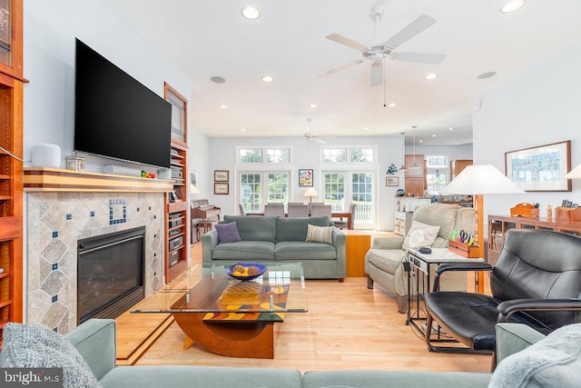 536 Yacht Club Dr, Ocean Pines, MD 21811 - living area featuring a ceiling fan, wood finished floors, recessed lighting, and a fireplace