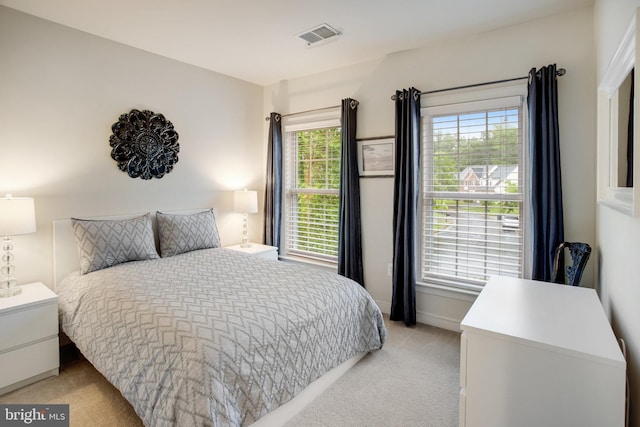18565 Kerill Rd, Triangle, VA 22172 - bedroom featuring light carpet and baseboards