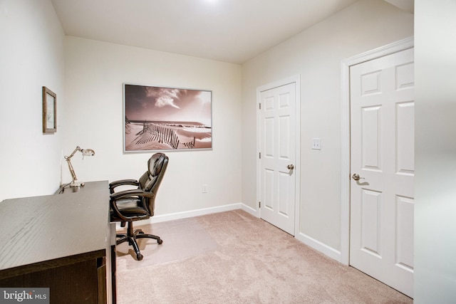18565 Kerill Rd, Triangle, VA 22172 - office space with carpet flooring and baseboards