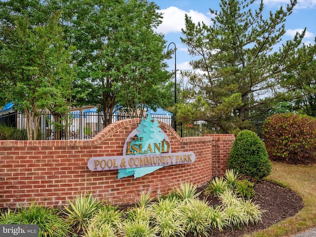2322 Golden Chapel Rd, Odenton, MD 21113 - community sign featuring fence