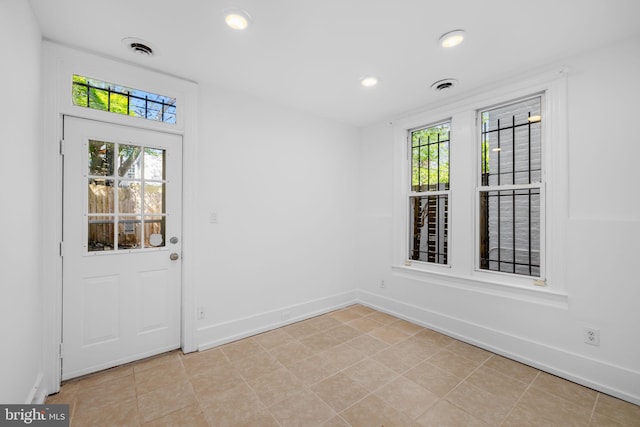 1524 5th St NW, Washington, DC 20001 - empty room with recessed lighting, baseboards, visible vents, and light tile patterned flooring