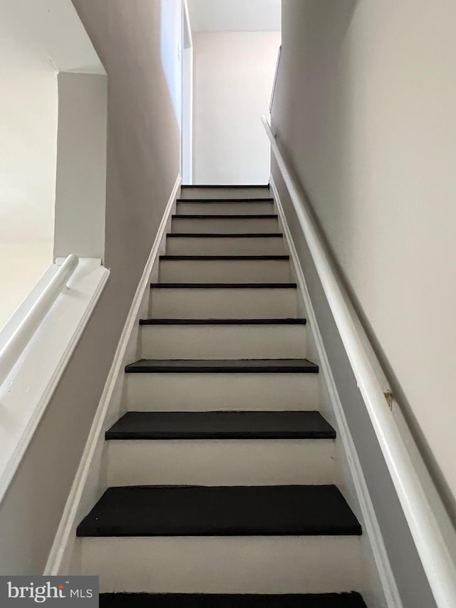 1948 Victory Dr, Baltimore, MD 21227 - view of staircase
