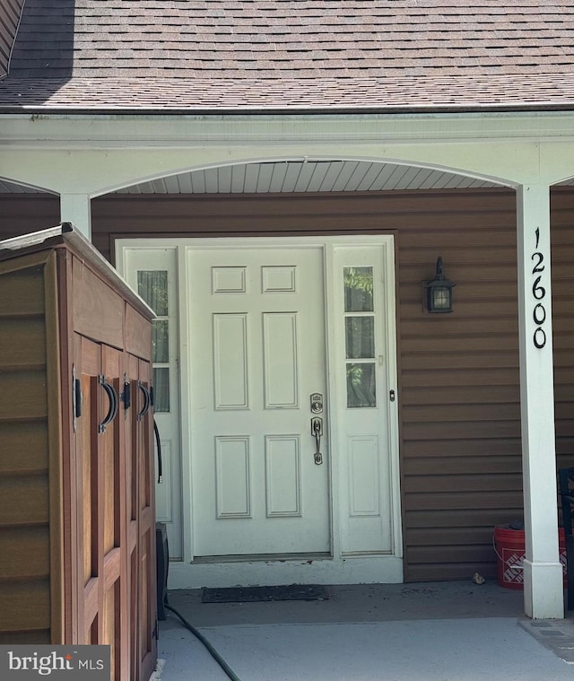 12600 Deoudes Rd, Boyds, MD 20841 - property entrance with roof with shingles