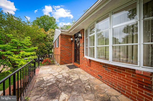 5303 Dew Garth, Baltimore, MD 21206 - view of patio / terrace