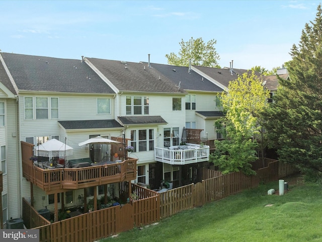 20636 Muddy Harbour Sq, Sterling, VA 20165 - back of property featuring a deck, roof with shingles, a gazebo, and cooling unit