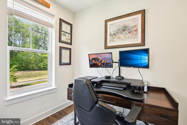 1579 Meadowlark Glen Rd, Dumfries, VA 22026 - office area featuring baseboards and wood finished floors