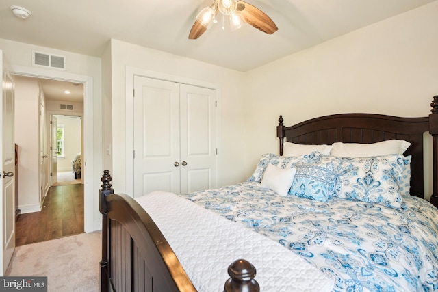 1579 Meadowlark Glen Rd, Dumfries, VA 22026 - bedroom with carpet floors, a ceiling fan, visible vents, and a closet