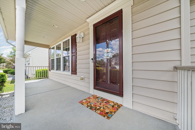 11 Gooseneck Ln, Smyrna, DE 19977 - view of exterior entry with a porch