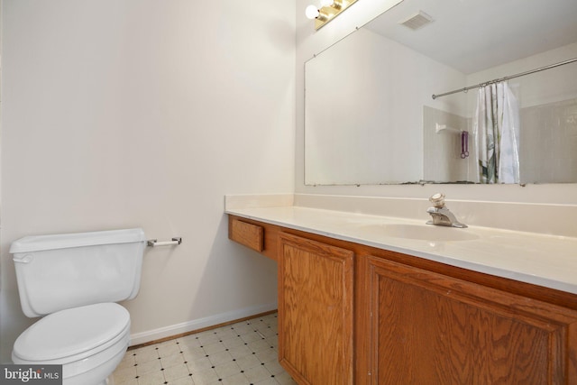 full bath with vanity, toilet, tile patterned floors, baseboards, and visible vents
