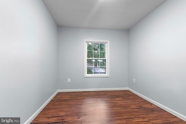 538 Pontiac, Baltimore, MD 21225 - unfurnished room with wood finished floors and baseboards
