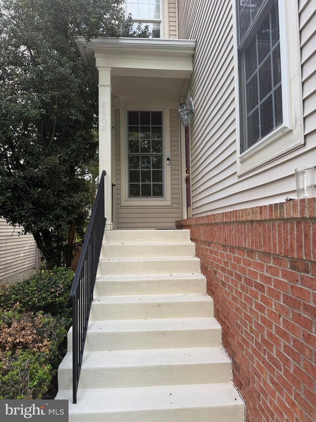 8800 Fenimore Pl, Bristow, VA 20136 - view of property entrance