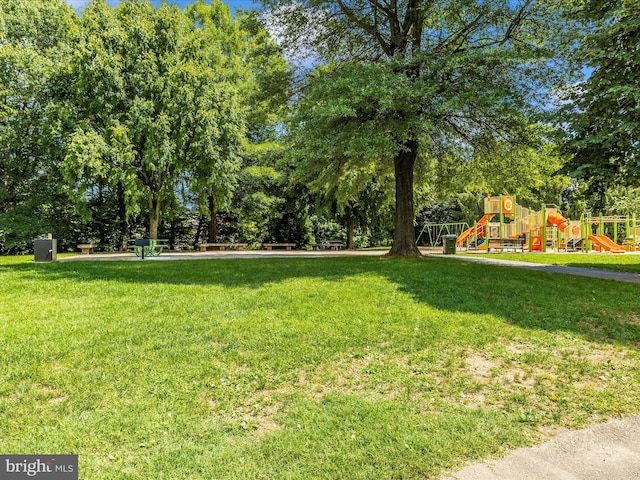 20216 Tidewinds Way, Germantown, MD 20874 - view of grassy yard with view of wooded area