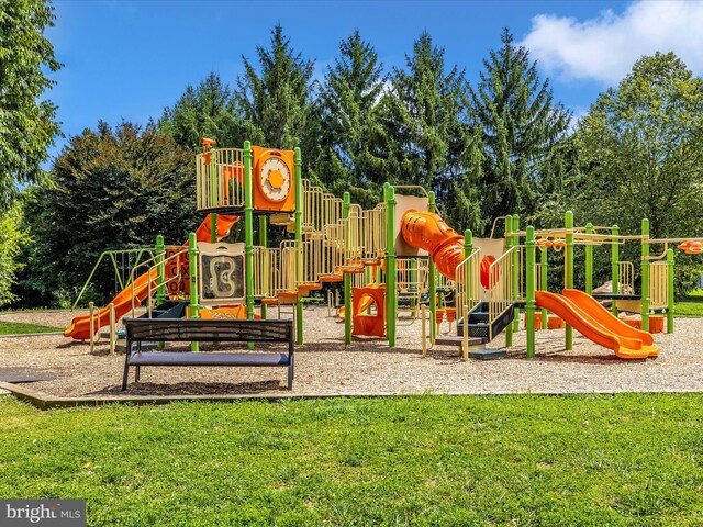 20216 Tidewinds Way, Germantown, MD 20874 - communal playground featuring a lawn