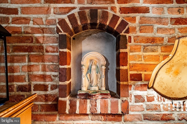 interior details with arched walkways