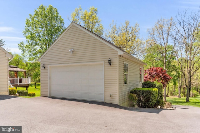 view of detached garage