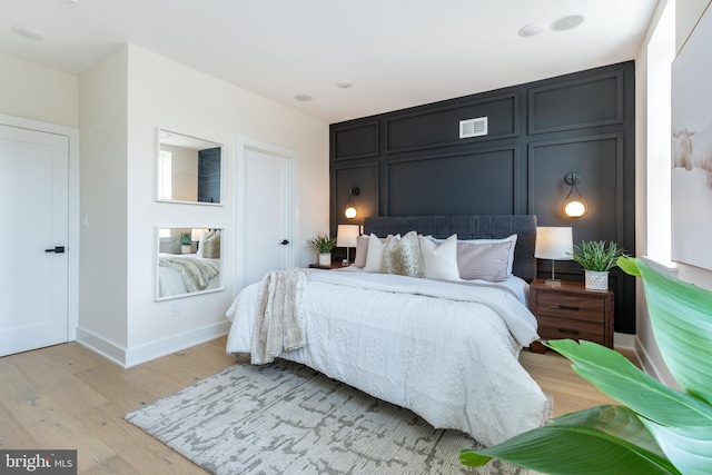 2131 Wharton St, Philadelphia, PA 19146 - bedroom featuring light wood-style floors, baseboards, and visible vents