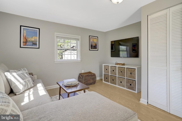 6825 Kincaid Ave, Falls Church, VA 22042 - living area with baseboards and light wood finished floors