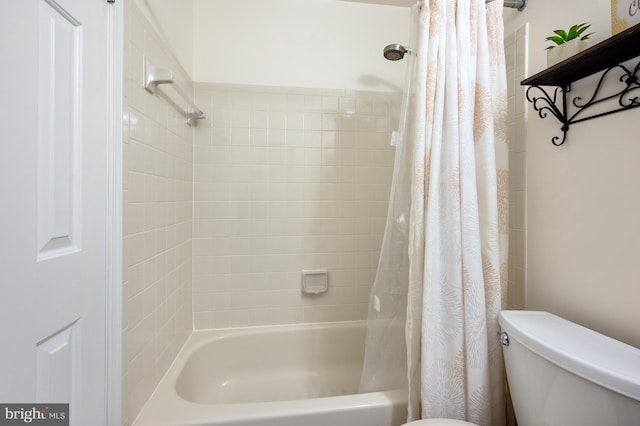5433 Lomax Way, Woodbridge, VA 22193 - full bath with toilet and shower / bath combo with shower curtain