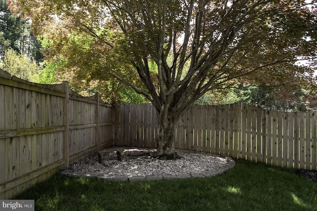 5433 Lomax Way, Woodbridge, VA 22193 - view of fenced backyard