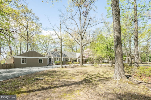 4812 Maury Ln, Alexandria, VA 22304 - view of yard with fence