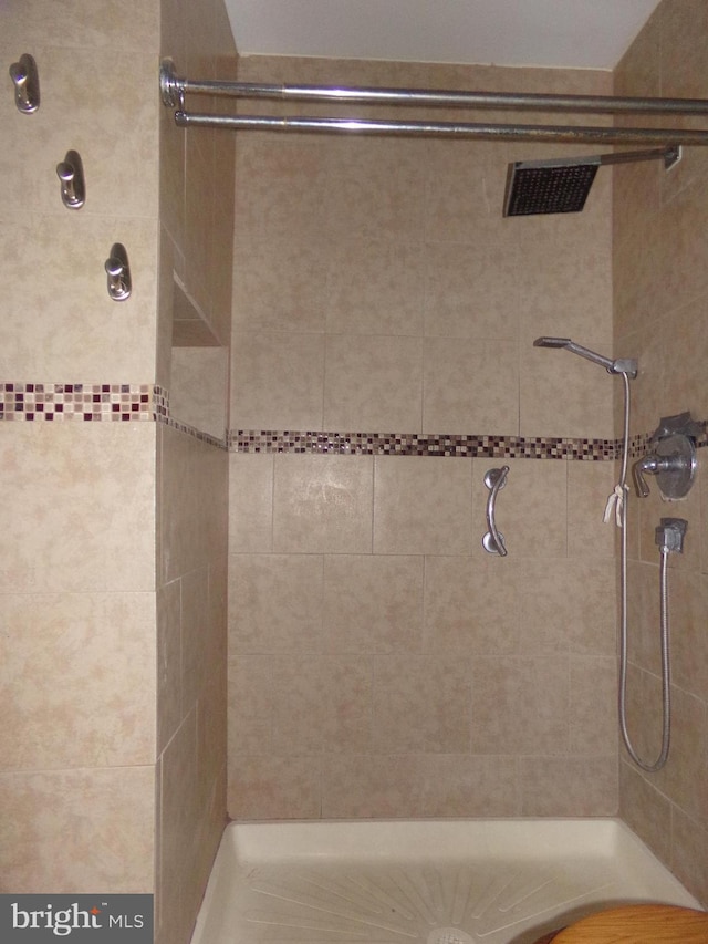 1933 N Palethorp St, Philadelphia, PA 19122 - full bath featuring a tile shower