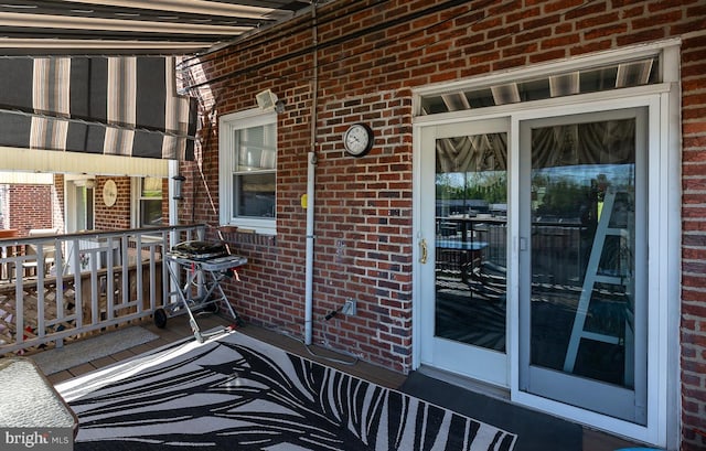 balcony with a porch