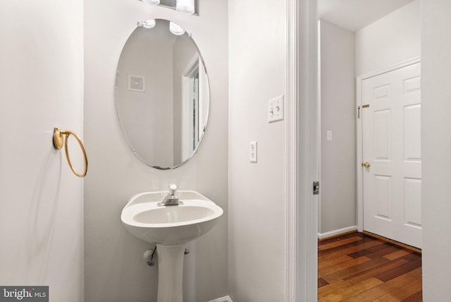 20665 Shoal Pl, Sterling, VA 20165 - bathroom featuring wood finished floors