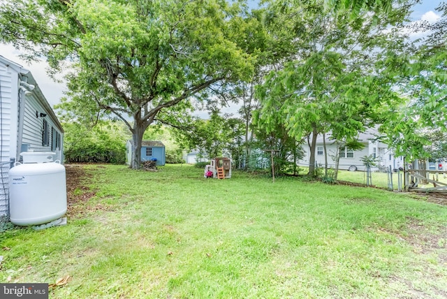 9 Central Ave, Pocomoke City, MD 21851 - view of yard