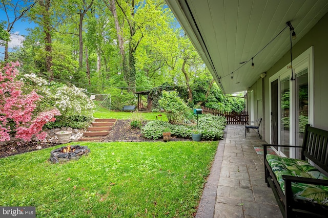 219 Gateswood Rd, Lutherville Timonium, MD 21093 - view of yard with a patio and fence