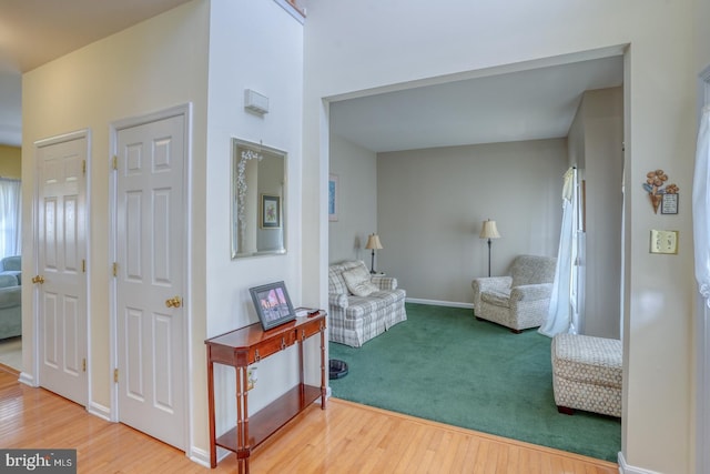 220 Nugent Loop, Smyrna, DE 19977 - living area with baseboards and wood finished floors