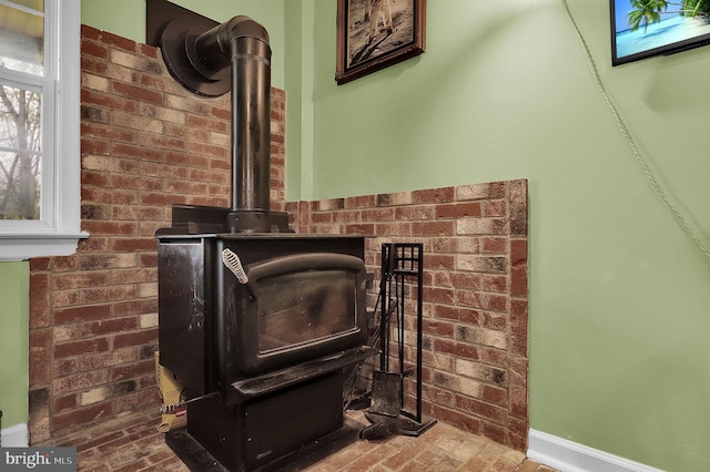 1112 Conservation Dr, Hedgesville, WV 25427 - detailed view of brick wall and baseboards