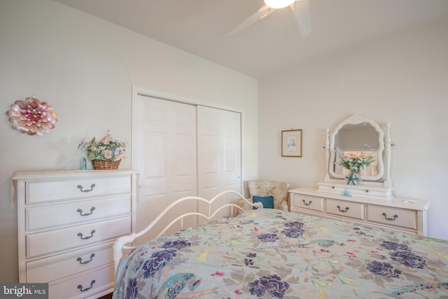 bedroom with a closet and a ceiling fan