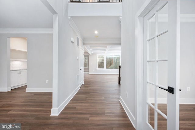 hallway with recessed lighting, baseboards, dark wood-style floors, and ornamental molding