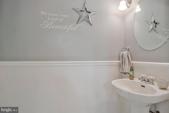 611 Cypress Rd, Severna Park, MD 21146 - bathroom featuring a sink