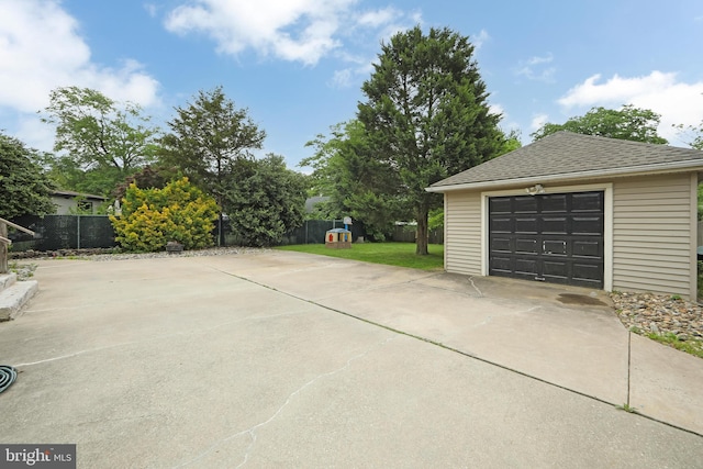 1104 High St, Haddon Heights, NJ 08035 - detached garage with fence and concrete driveway