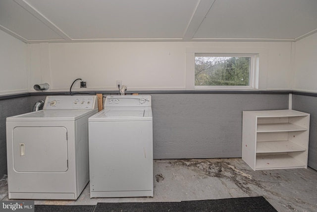 116 N 8th St Unit 2, Oakland, MD 21550 - laundry room featuring independent washer and dryer and laundry area