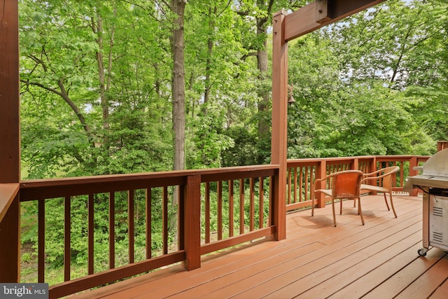 10204 Aspen Willow Dr, Fairfax, VA 22032 - view of wooden deck