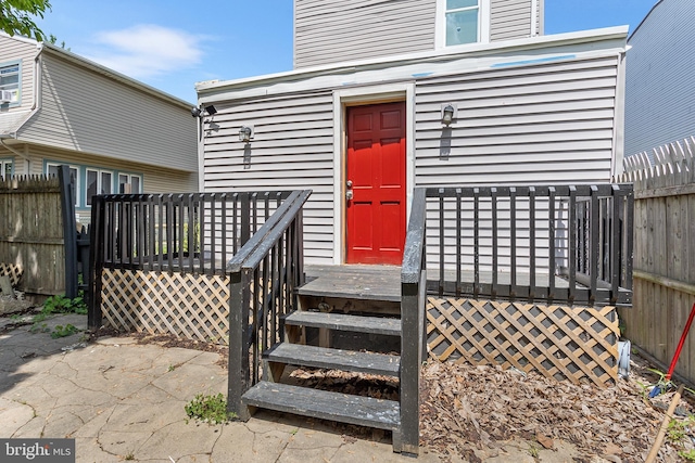 840 Cumberland St, Gloucester City, NJ 08030 - view of exterior entry with fence