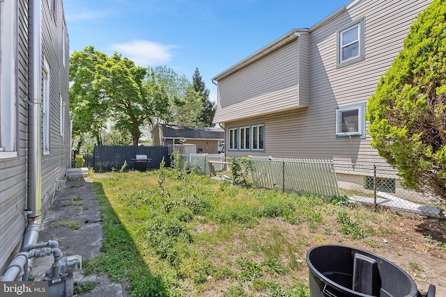 840 Cumberland St, Gloucester City, NJ 08030 - view of yard with fence