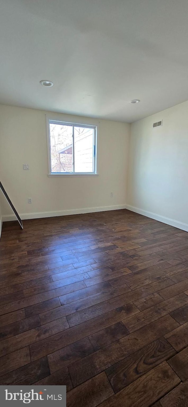 2113 E William St, Philadelphia, PA 19134 - spare room with visible vents, recessed lighting, baseboards, and dark wood-type flooring