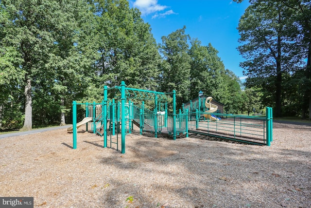 14019 Rockingham Rd, Germantown, MD 20874 - view of communal playground