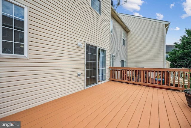 14019 Rockingham Rd, Germantown, MD 20874 - view of wooden terrace