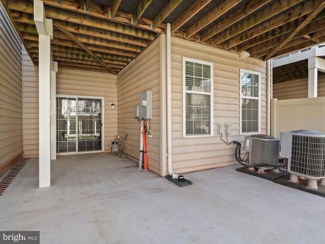 43260 Mitcham Sq, Ashburn, VA 20148 - view of patio / terrace with cooling unit