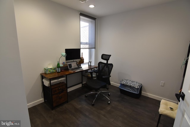 office with recessed lighting, baseboards, and dark wood finished floors
