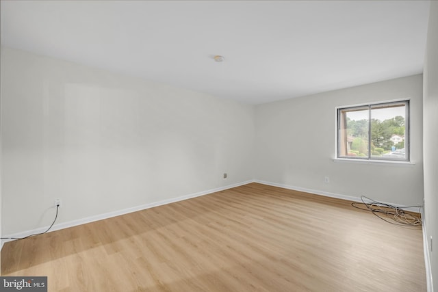 5414 Valley Green Dr Unit D4, Wilmington, DE 19808 - spare room featuring light wood-type flooring and baseboards