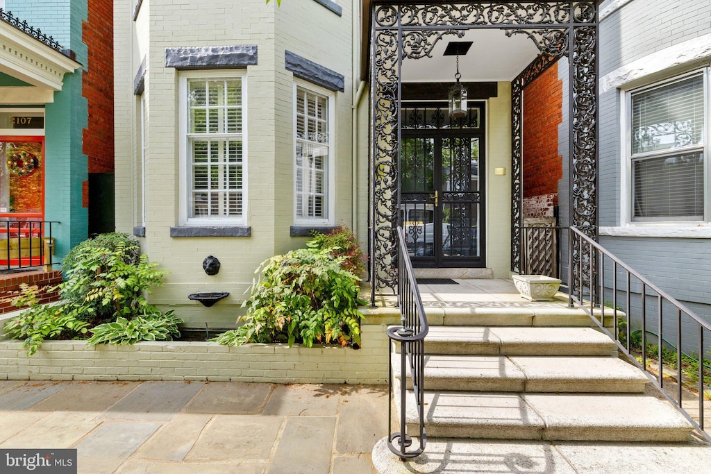 2109 Hanover Ave, Richmond, VA 23220 - view of exterior entry featuring brick siding