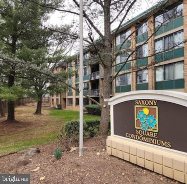 511 N Armistead St Unit T2, Alexandria, VA 22312 - view of community sign