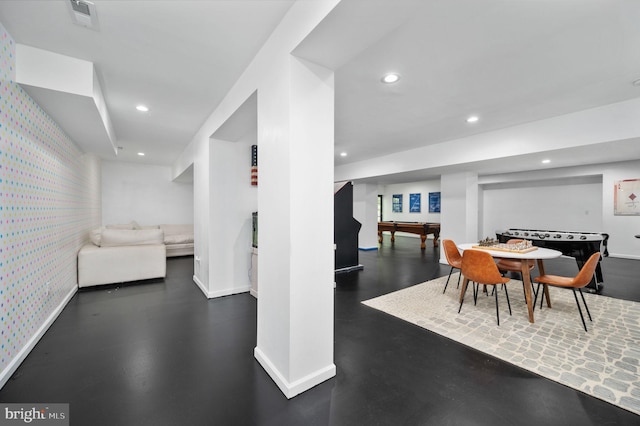 playroom with recessed lighting, baseboards, visible vents, and wallpapered walls