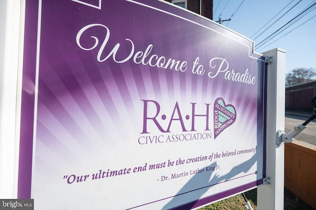 view of community / neighborhood sign