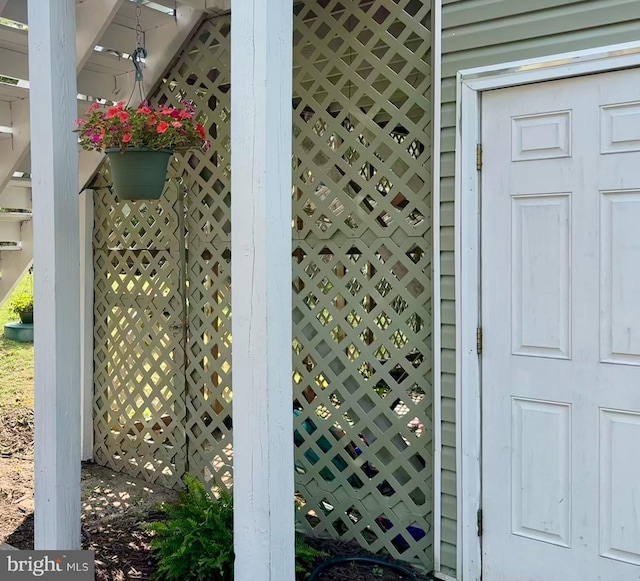 1105 N Bay Shore Dr, Milton, DE 19968 - exterior view